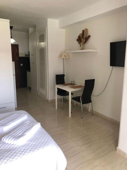 Estudio Torre De Andalucia Marbella Exteriör bild